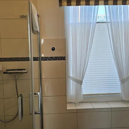 Haus Zum Kleinen Versteck 5 Apartamento *